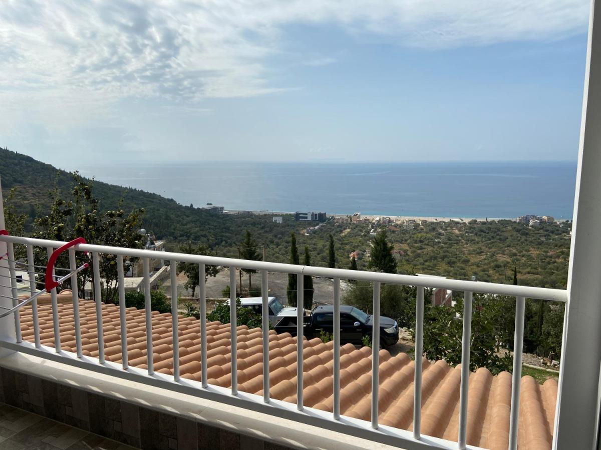 Persephone Hotel Himare Exterior photo