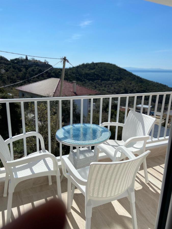 Persephone Hotel Himare Exterior photo