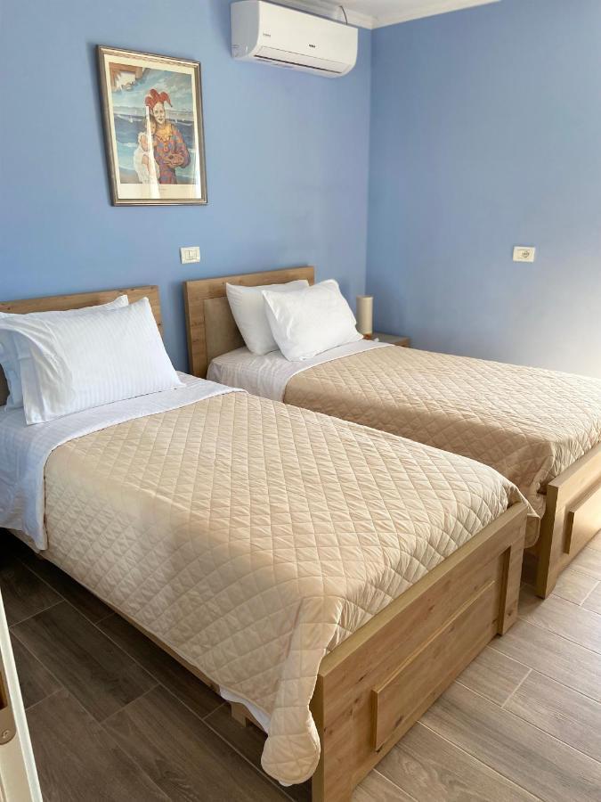 Persephone Hotel Himare Exterior photo