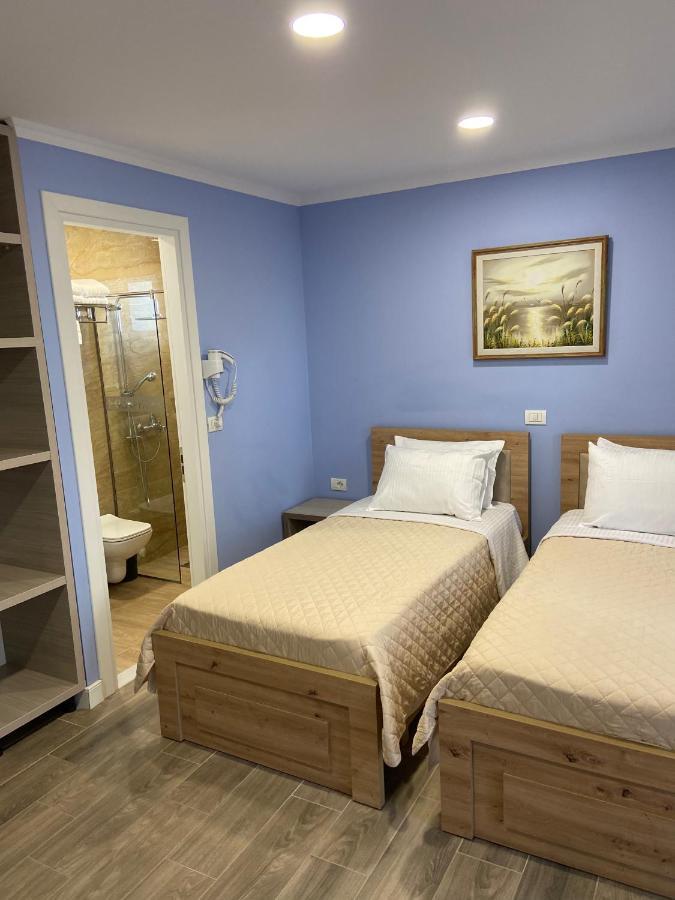 Persephone Hotel Himare Exterior photo
