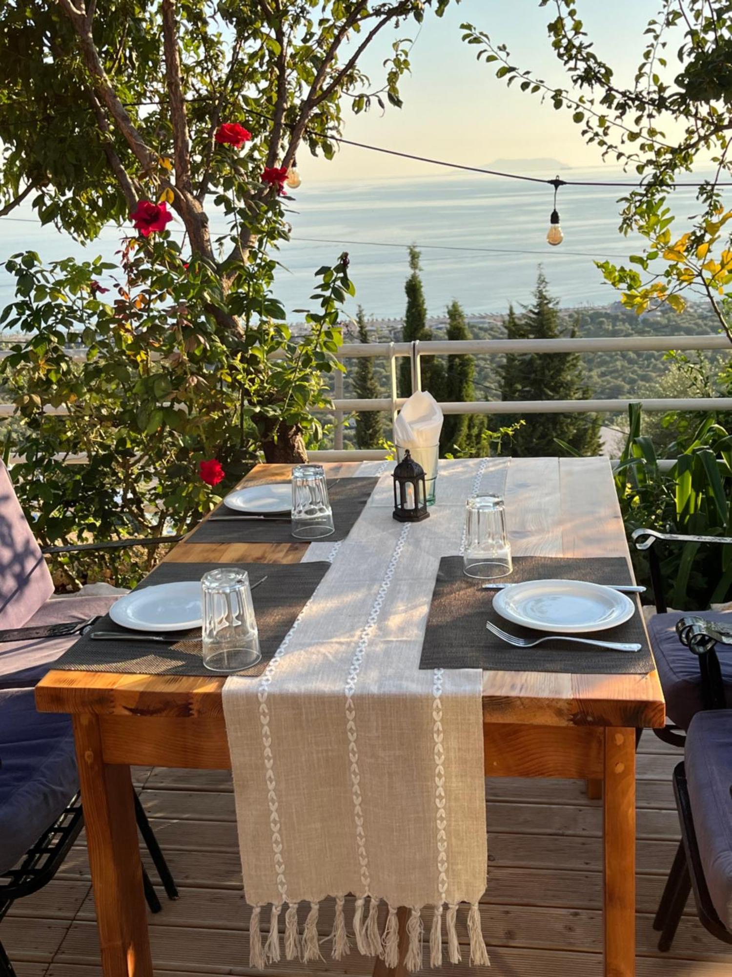 Persephone Hotel Himare Exterior photo